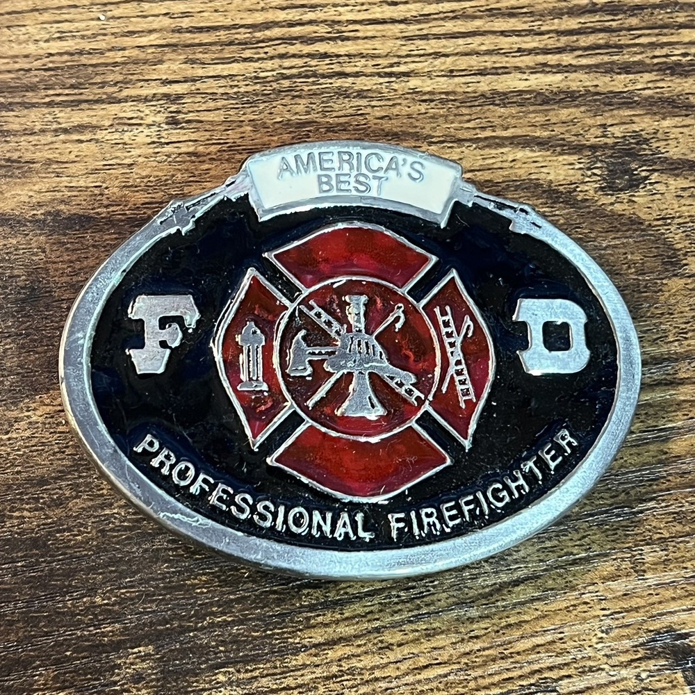 VTG Fire Truck Engine Fighter Firefighter Fireman Man 1980s Nos  Belt Buckle